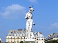 34 Statues aux Tuileries