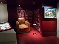 72  Une partie du salon de Jean Moulin reconstitué