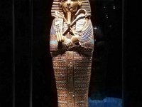 42  Cercueils canopes dédiés à AMSET et ISIS - Les visceres du Roi étaient protégés par les 4 fils d 'HORUS, dont chacun était jumelé à une déesse canope