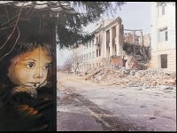 9  Jytomyr cet enfant regarde avec consternation la destruction de sa ville en mars 2022
