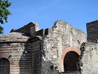 2-Les-Thermes-De-Constantin