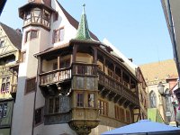 28  La maison Pfister fut construite en 1537