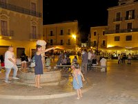 6  Bari - Ambiance Piazza Mercantile