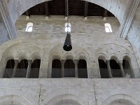 35  L’église est de plan basilical à trois nefs