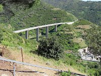 Un des nombreux viaducs routiers